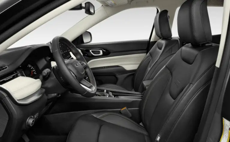 2022 Jeep Compass interior