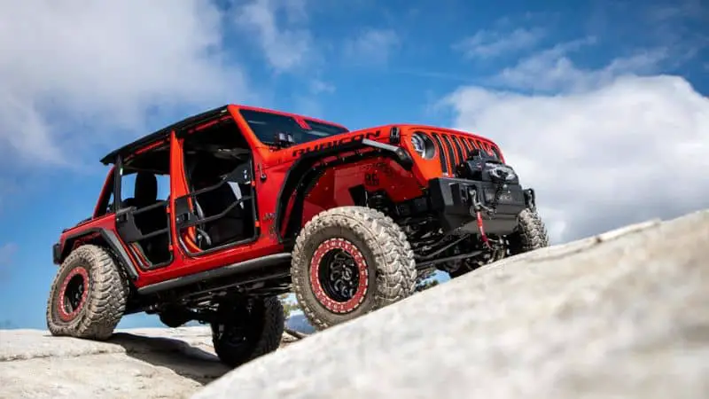 how to lift a jeep wrangler