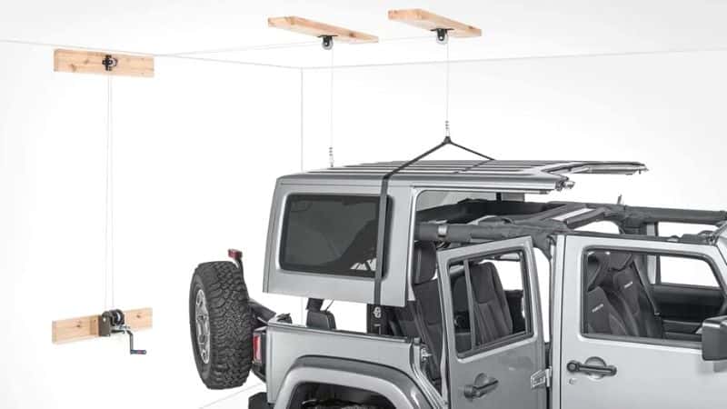 Jeep hardtop hoist